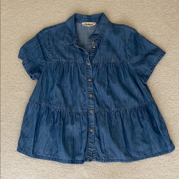 Madewell Tops - ⭐️Madewell Denim Seamed Button-Down Shirt
